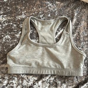 Sports Bra Old Navy girls size 5/6 gray soft